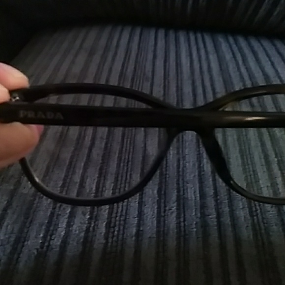 Glasses - Picture 3 of 3